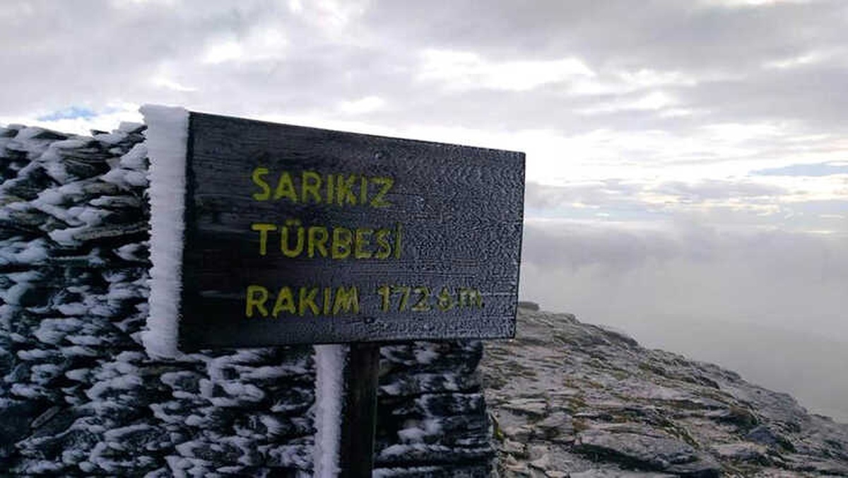 Kazdağları\'nın Zirvesi Buz Tuttu