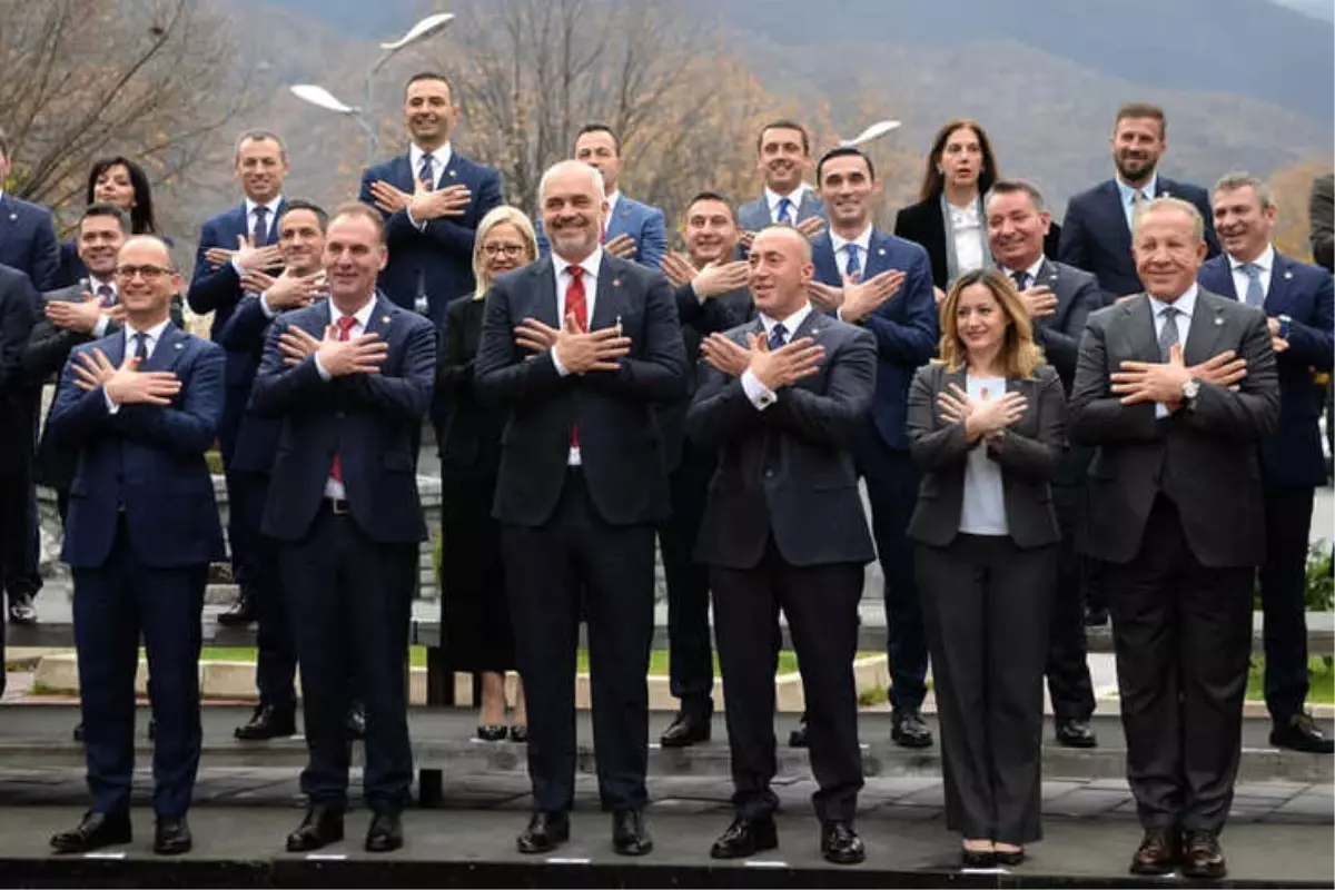 Kosova ve Arnavutluk Bakanlar Kurulu Üyeleri 5. Kez Bir Araya Geldi