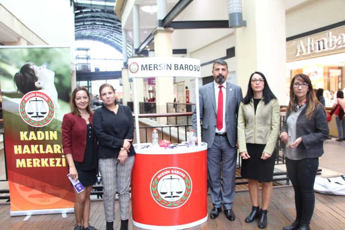 Mersin Barosu Kadına Şiddete Karşı Stant Açtı