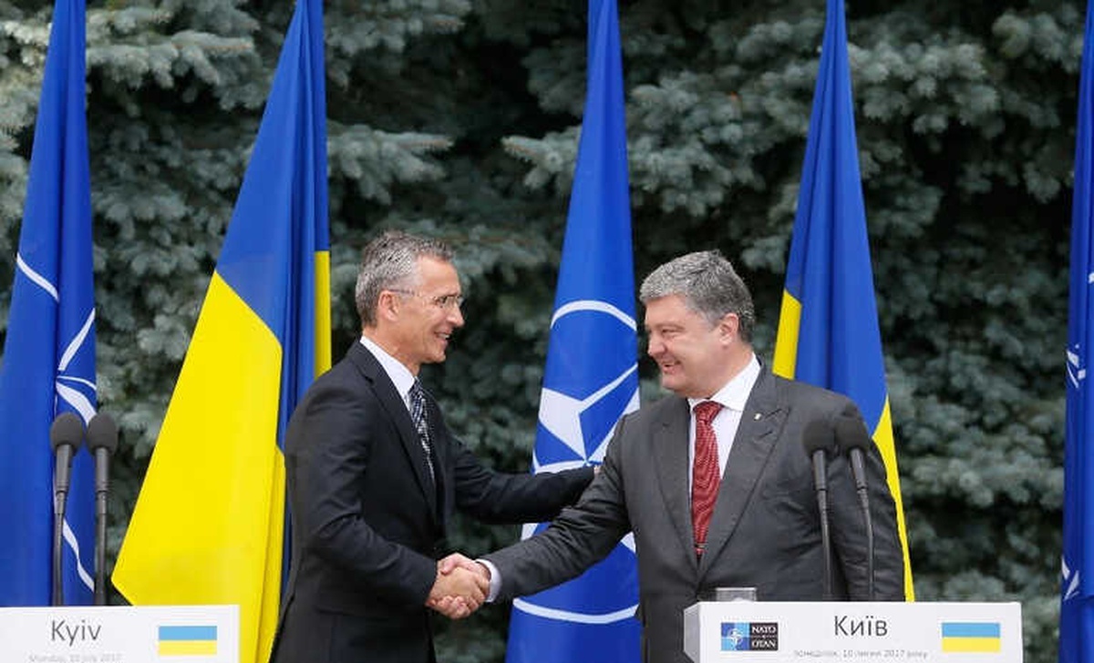 NATO\'dan Poroşenko\'ya Destek Telefonu