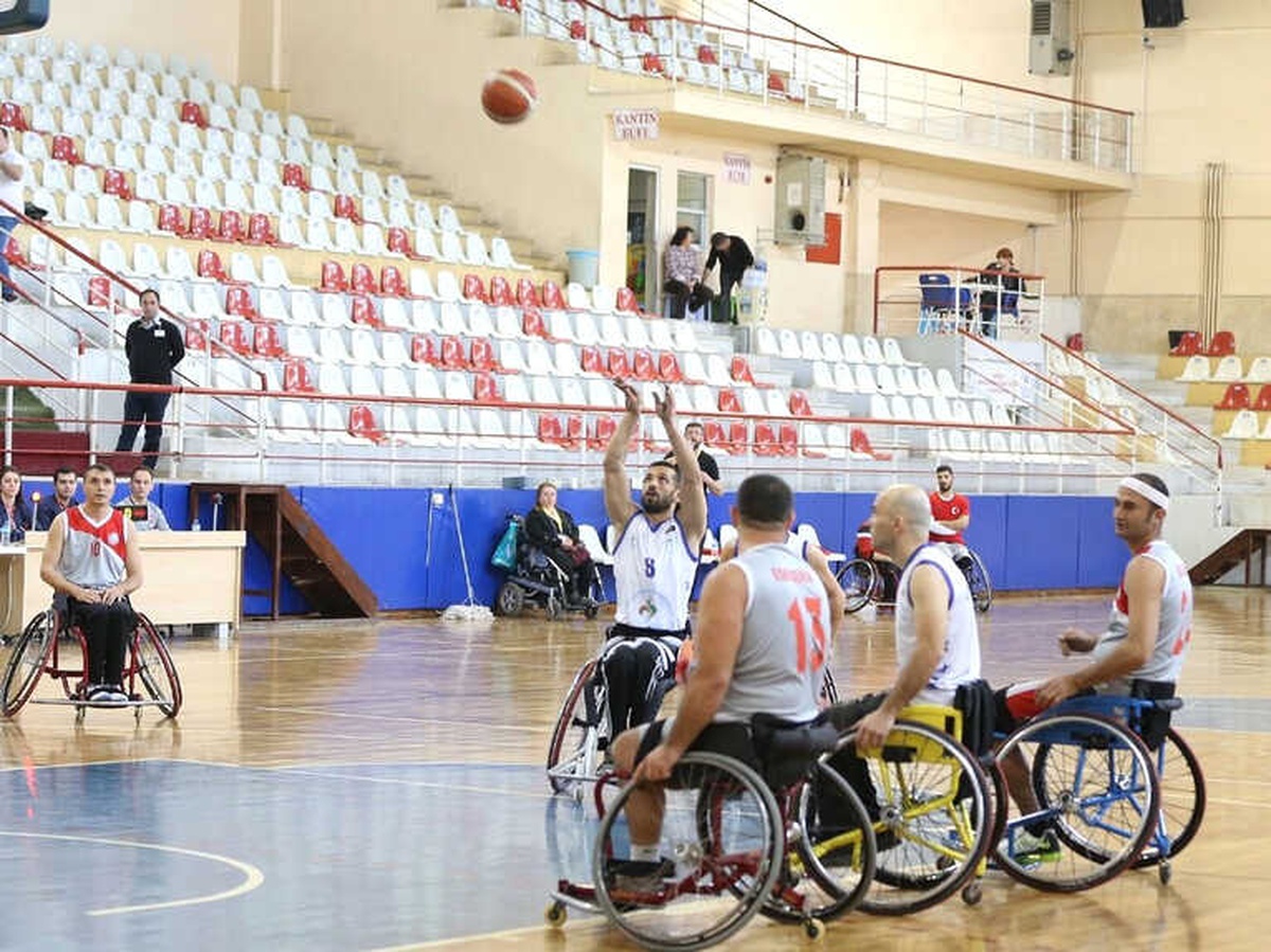 Pamukkale Belediyespor Tekerlekli Sandalye Basketbol 2\'de 2 Yaptı