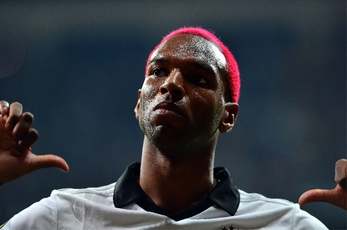 Ryan Babel\'e Kötü Haber