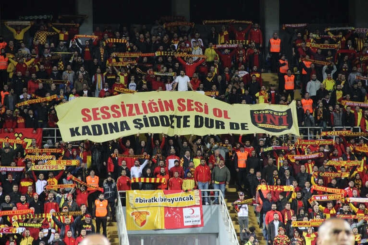 Spor Toto Süper Lig: Göztepe: 0 - Medipol Başakşehir: 1 (İlk Yarı)