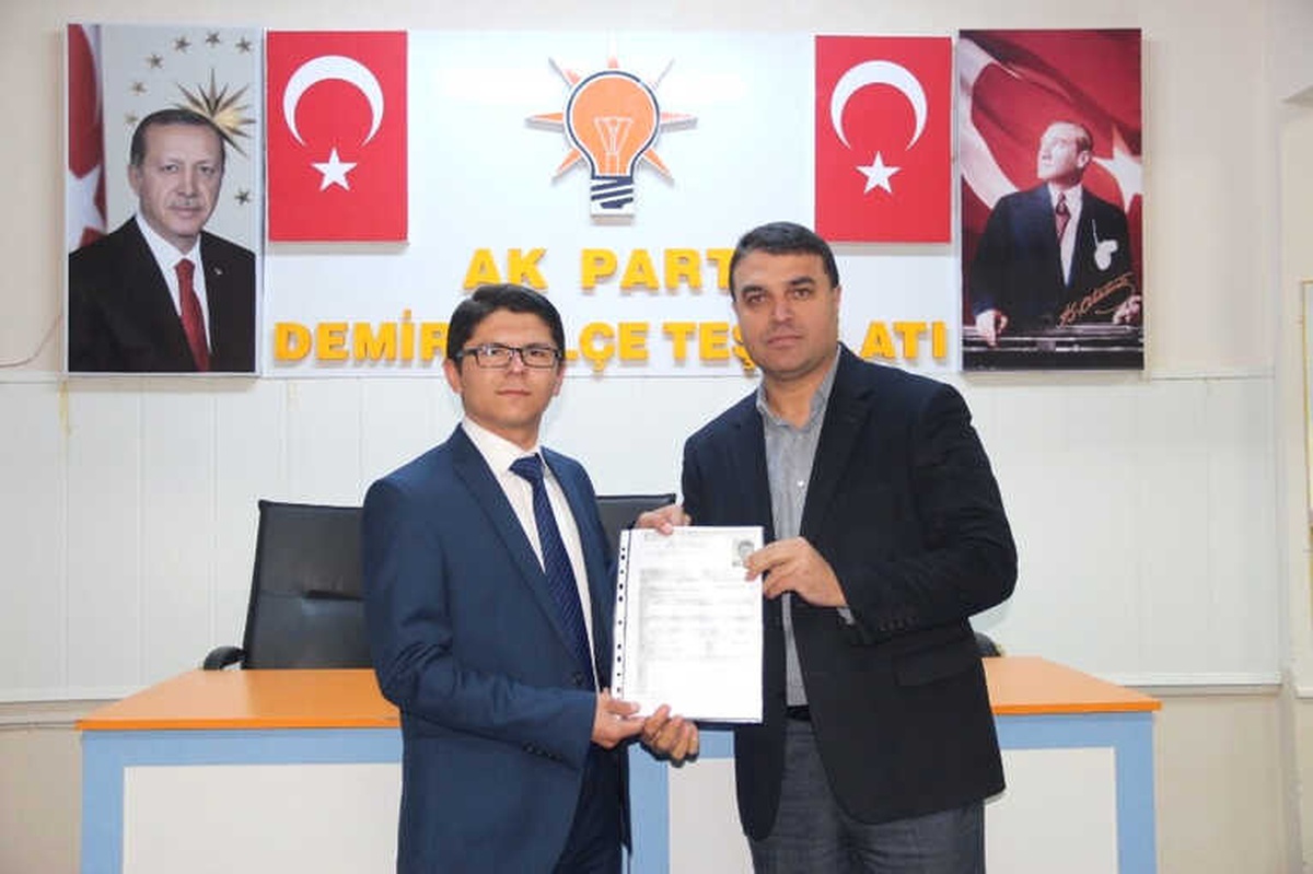 18 Yaşındaki Genç Belediye Meclis Üyeliği İçin Aday Adayı Oldu