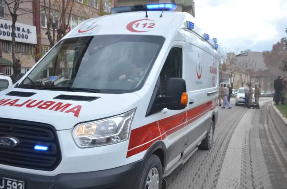 Bilecik\'teki Otomobilin Çarptığı 15 Yaşındaki Genç Kız Yaralandı