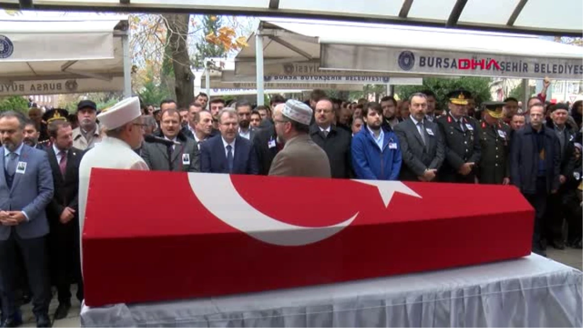 Bursa Helikopter Şehidi Üsteğmen Aykut Yurtsever Bursa\'da Son Yolculuğuna Uğurlanıyor -Aktuel