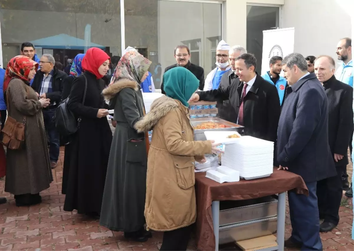 Erü İlahiyat Fakültesi\'nde "Mevlid-i Nebi Haftası" Etkinliği Düzenlendi