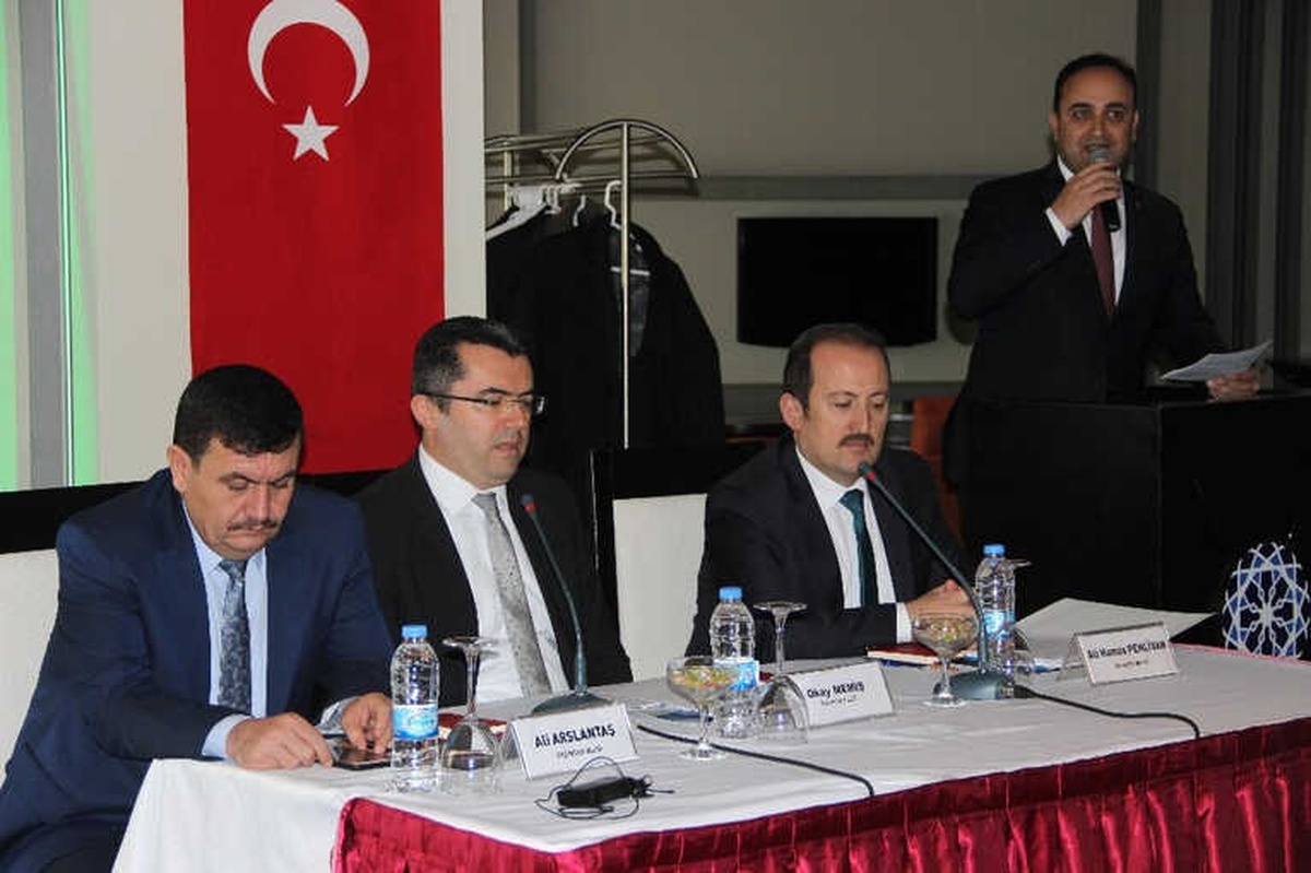 Erzurum\'da "Milli Teknoloji Güçlü Sanayi Hamlesi Yolunda Sanayimizin Geleceği" Adlı Toplantı...