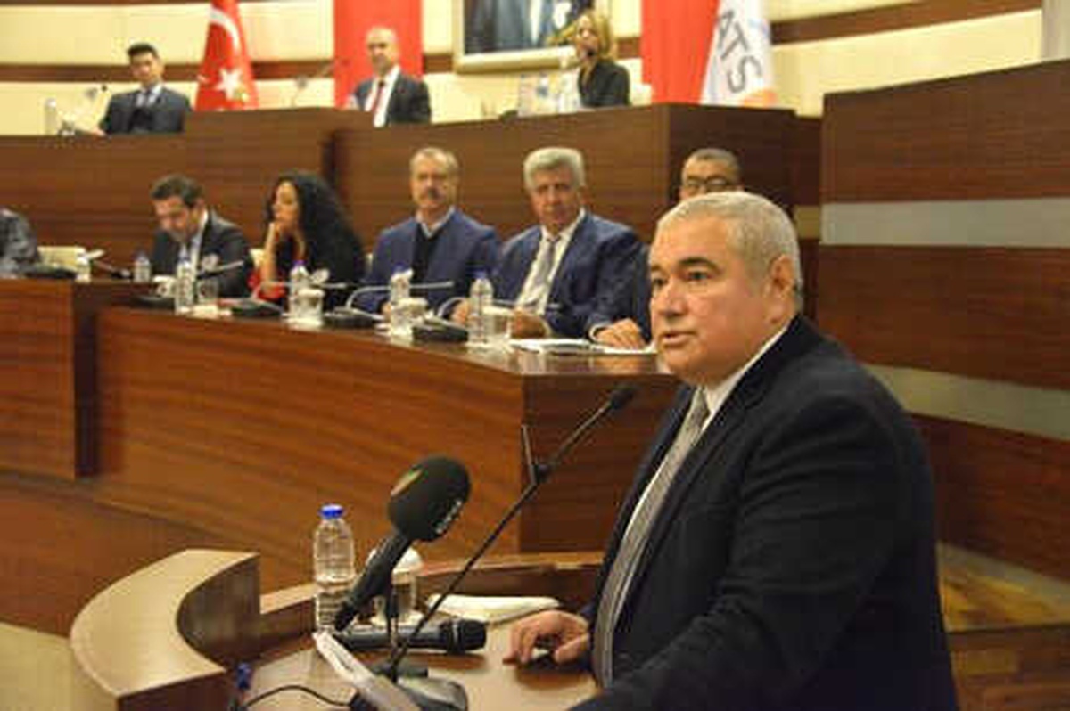 Fiyat Artışlarıyla Asgari Ücretlinin Onurlu Yaşam Sürmesi Mümkün Değil\'