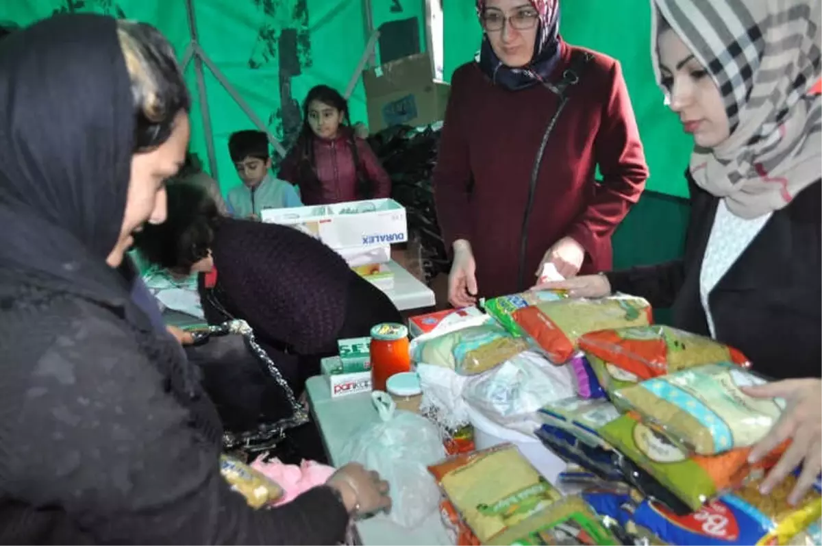 Kendileri Küçük Yürekleri Büyük