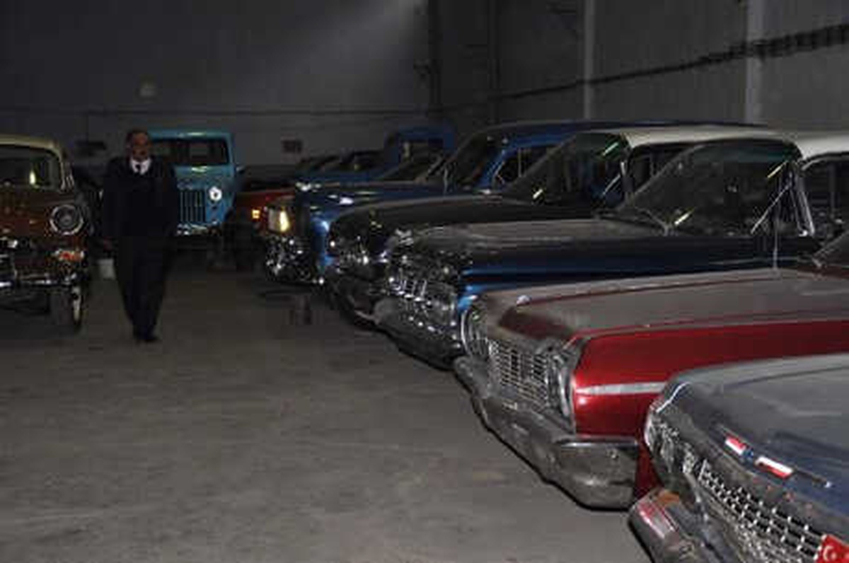 Klasik Otomobillerinden Birini Bahçeli\'ye Vermek İstiyor