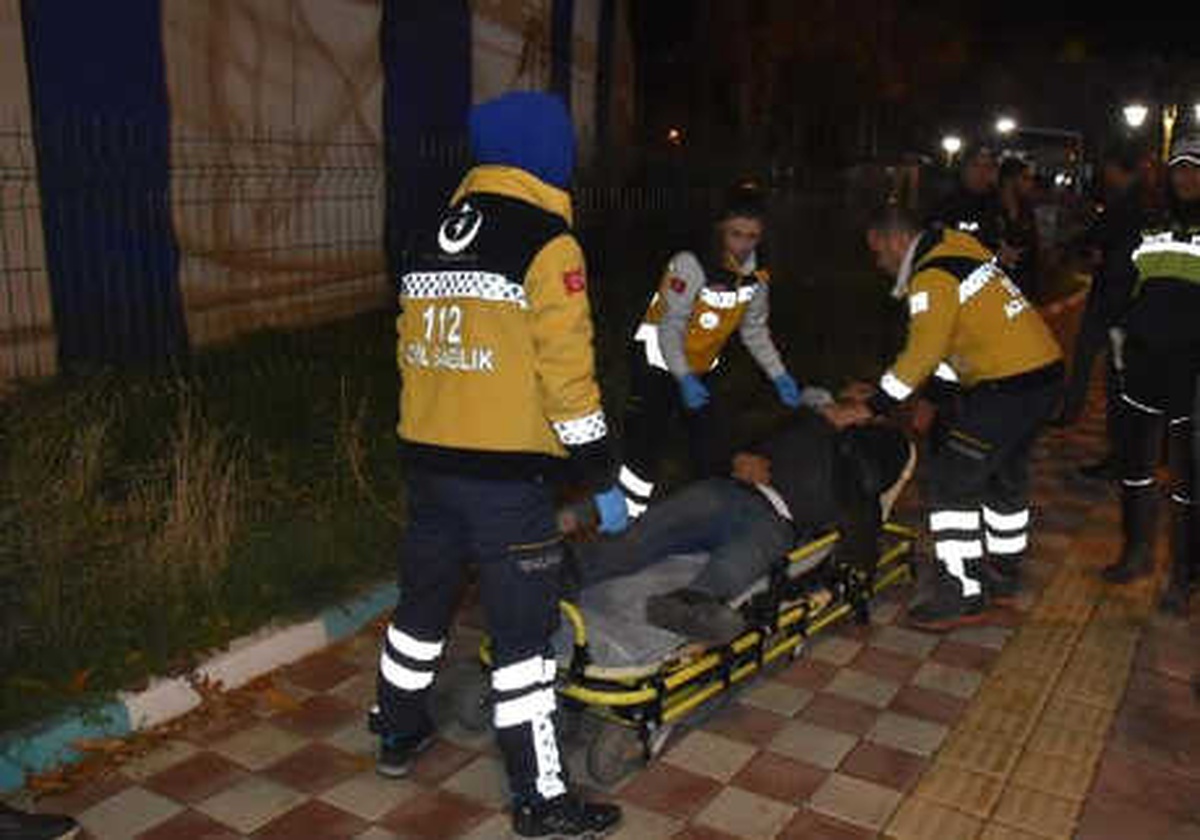 Kütahya\'da Cezaevi Firarisi, 2 Kişiyi Bıçakladı