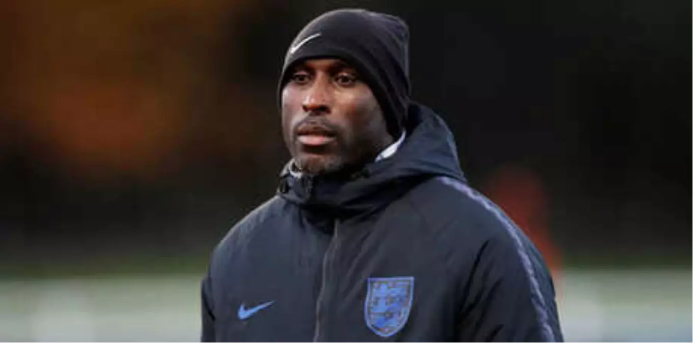 Macclesfield Town\'da Sol Campbell Dönemi