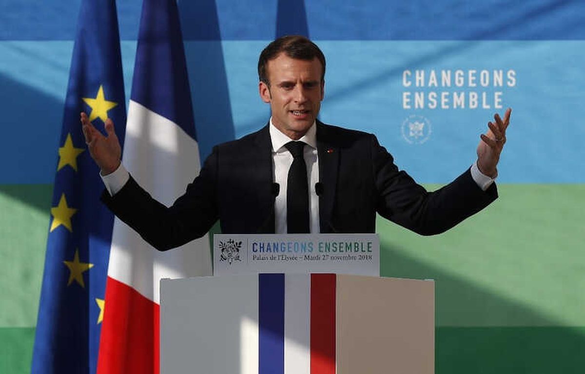 Macron\'dan "Haydut" Benzetmesi