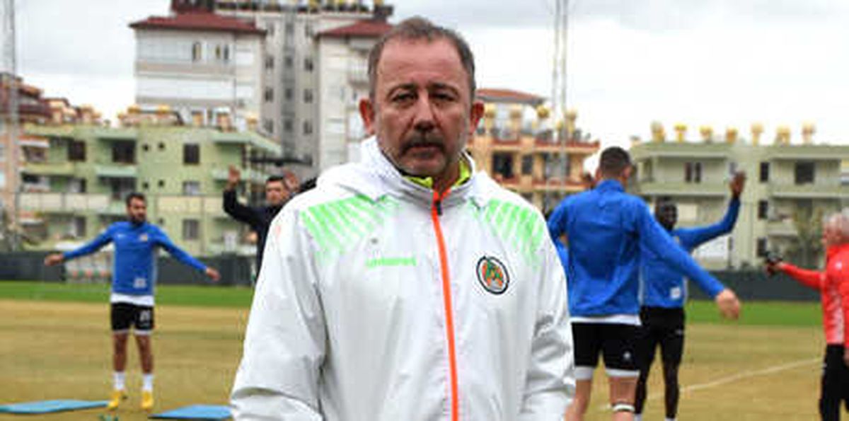 Sergen Yalçın: "İlk Yarı 20 Puana Ulaşabilirsek Bizim İçin İyi Olur"