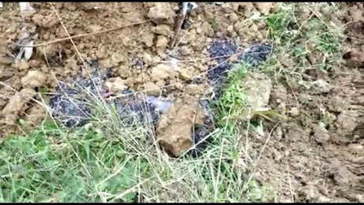Tuzla\'da Boş Araziye Kimyasal Atık Gömmüşler: 5 Gözaltı
