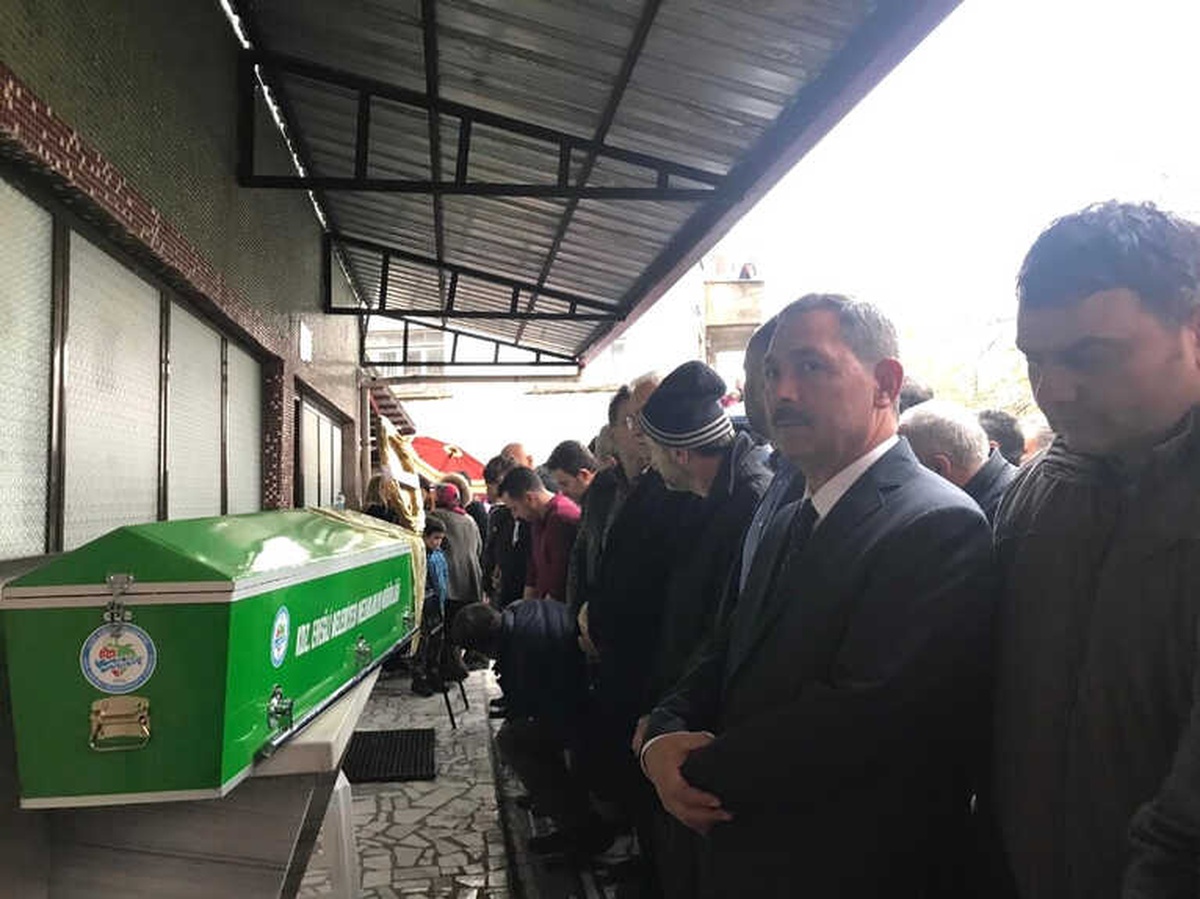 15 Yaşındaki Lise Öğrencisi Son Yolculuğuna Uğurlandı