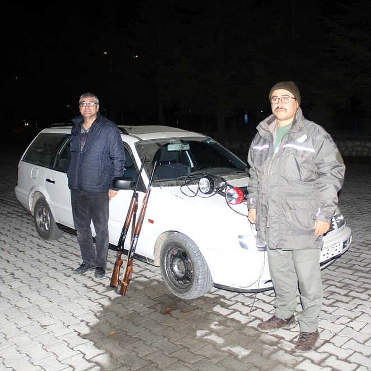 Afyonkarahisar\'da Yasadışı Far Avcılarına Operasyon