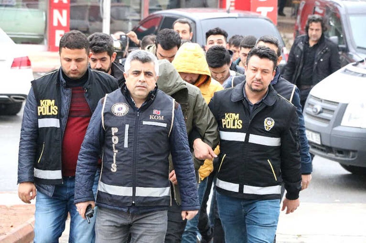 Fetö\'cü Astsubaylar Adliyeye Sevk Edildi