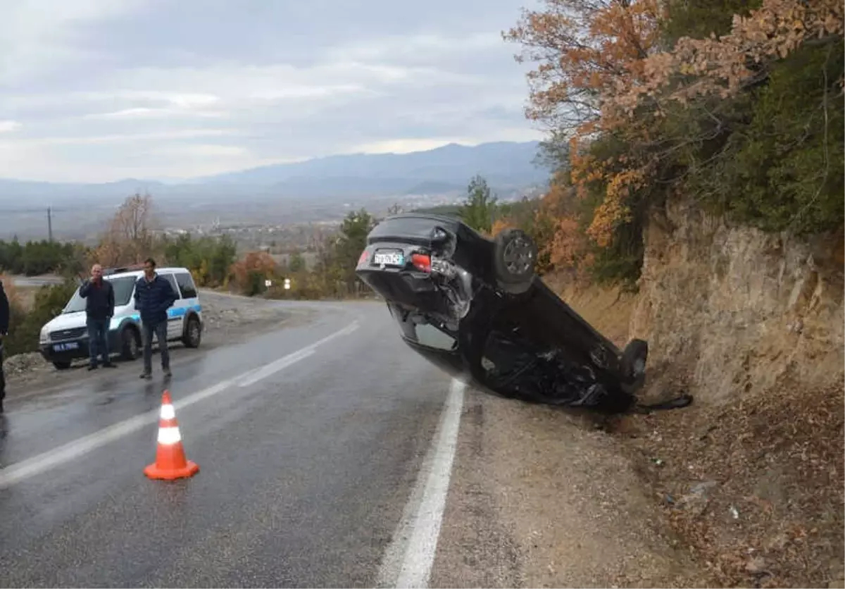 Tokat\'ta Otomobil Takla Attı: 1 Yaralı