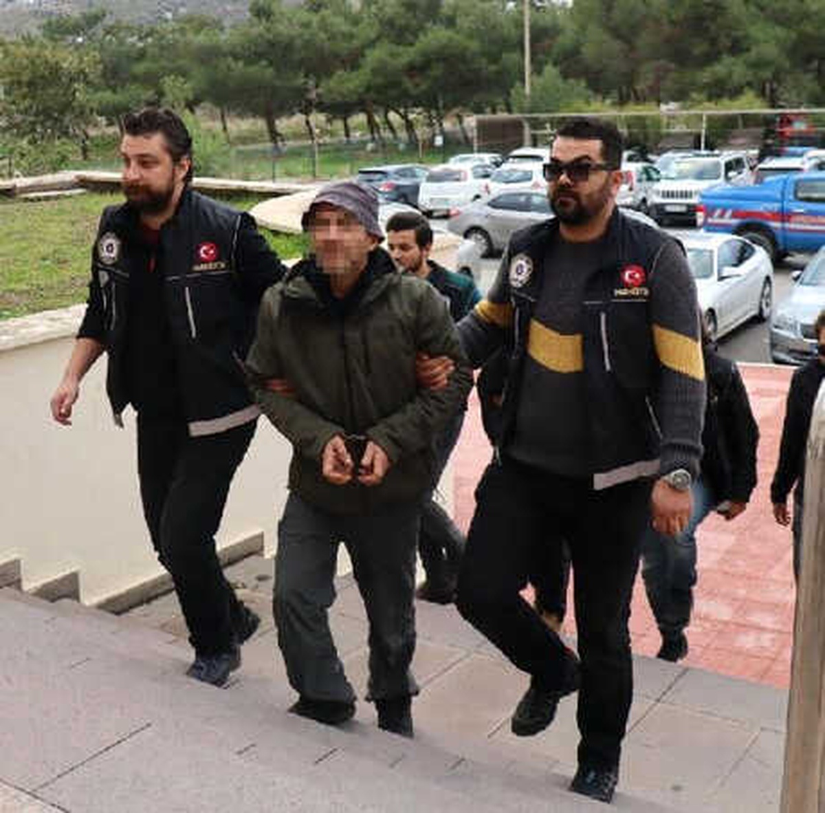 Villada Sera Kurup Hint Keneviri Yetiştirmekle Suçlanan 2 Kişiye Gözaltı (2)