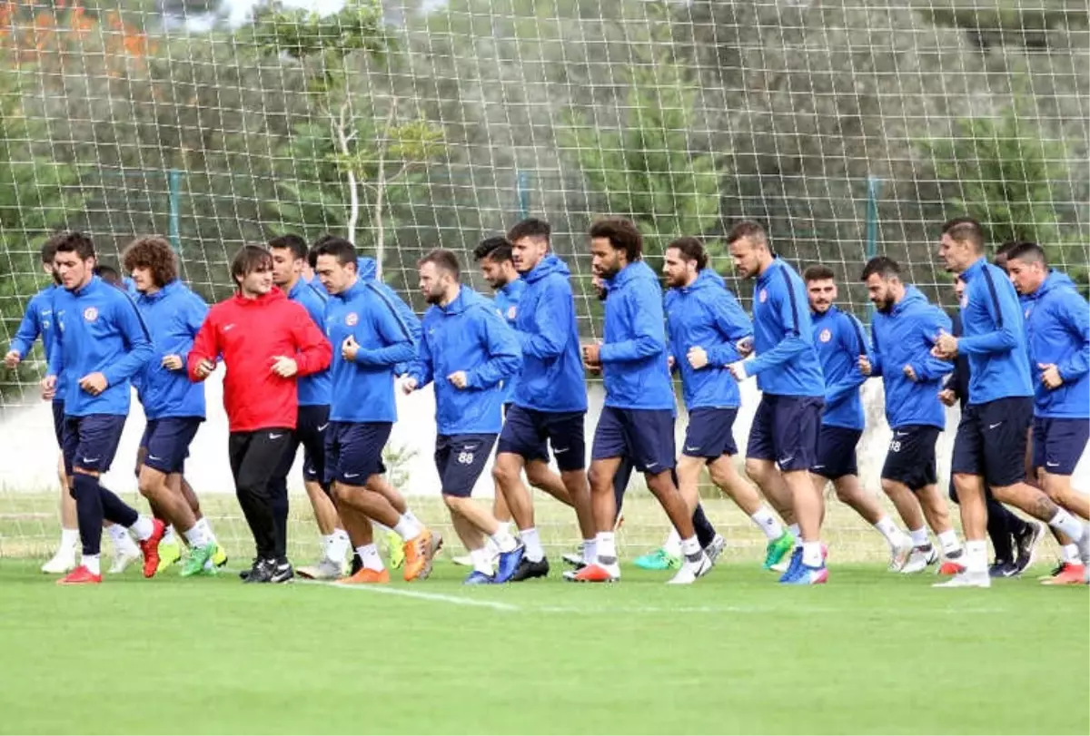 Antalyaspor, Göztepe Maçının Taktiğini Çalıştı