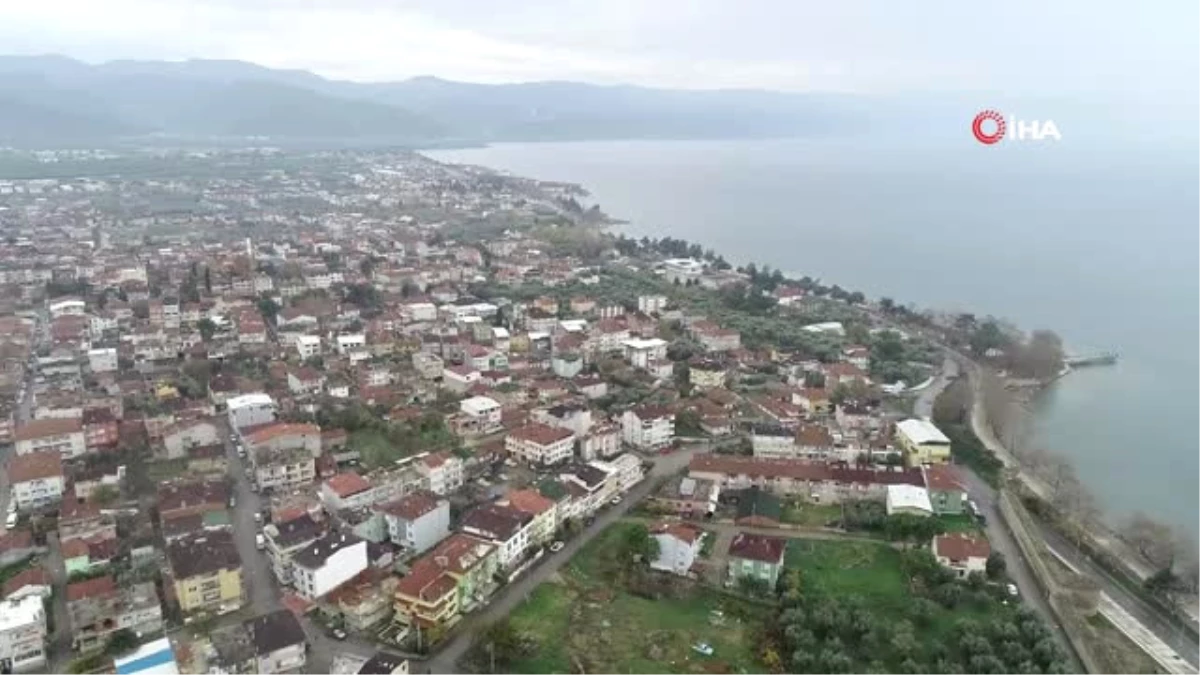 Bu İlçedeki Evlerin Kapı Numaraları İznik Çinisi ile Kaplı