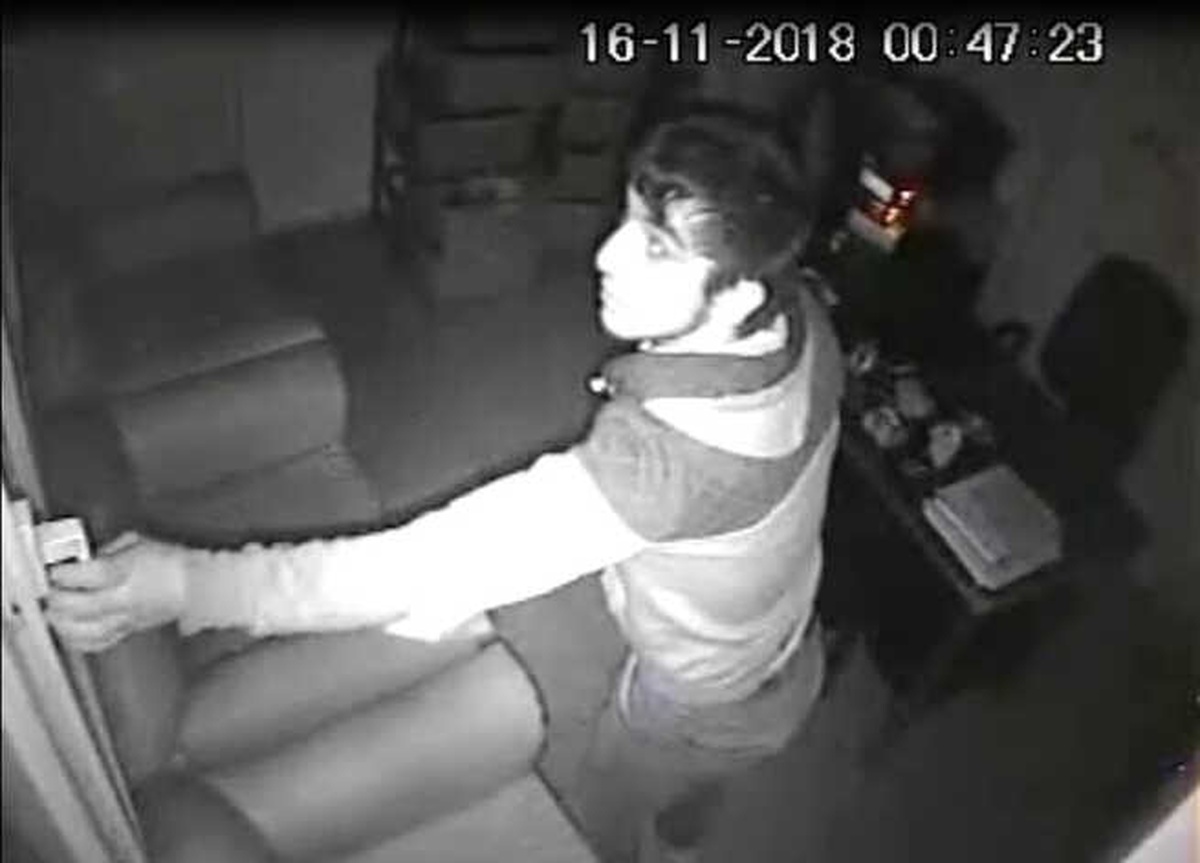 İş Yerinden Hırsızlık Yapan 4 Kişi Yakalandı