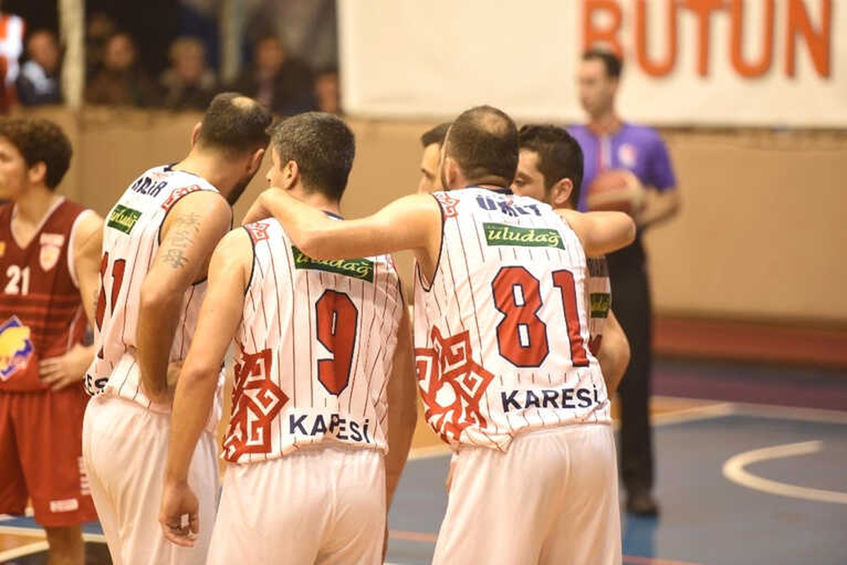 Karesispor Artvin Belediye Deplasmanında