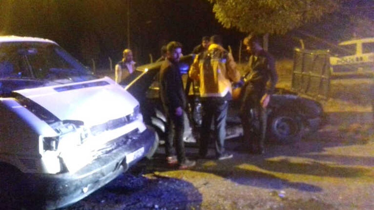 Kırşehir\'de Trafik Kazası 2 Ölü, 3 Yaralı