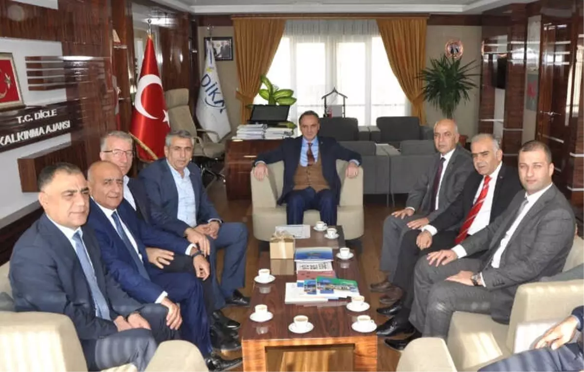 Nusaybin\'deki Stk\'lardan Dika\'ya Teşekkür Ziyareti