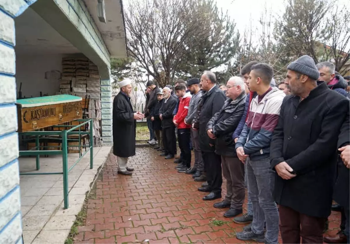 Okul Arkadaşı Tarafından Öldürülen Liseli Genç, Toprağa Verildi