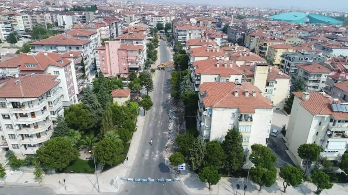 Pamukkale Belediyesi Üst Yapı Çalışmalarına Devam Ediyor
