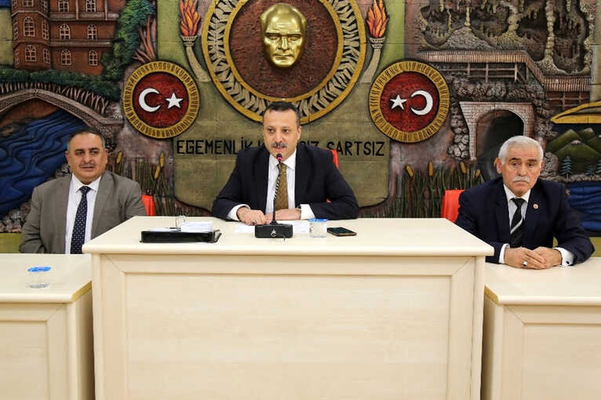 Vali Taşbilek\'ten İl Genel Meclisi\'ne İade-i Ziyaret
