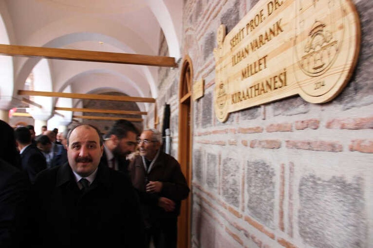 Bakan Varank\'ı Duygulandıran Açılış