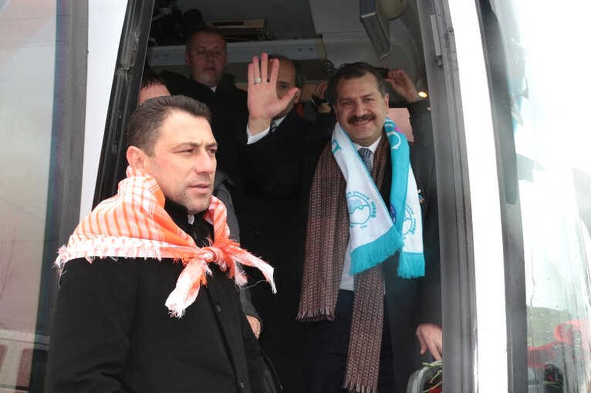 Balıkesir Büyükşehir Belediye Başkan Adayı Yılmaz İlk Seçim Sözünü Verdi