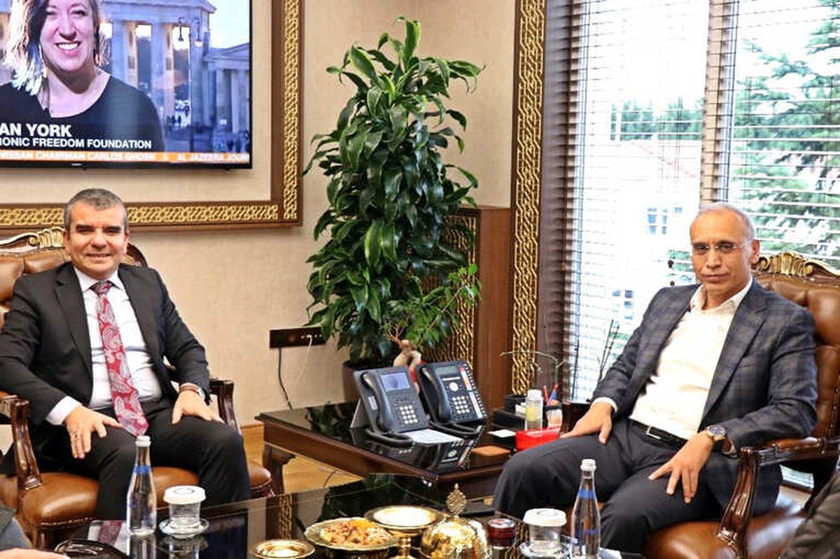 Başkan Aday Adayı Özüm Emniyeti Ziyaret Etti