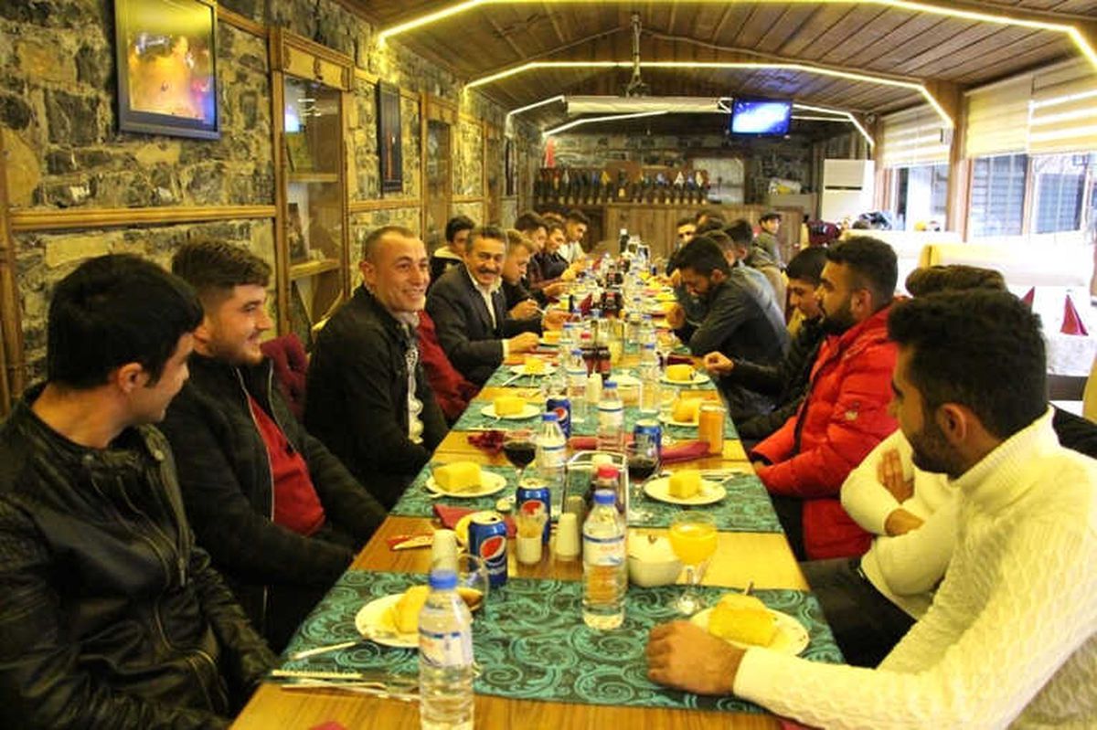 Başkan Tutal Mehmetçiklerle Buluşmaya Devam Ediyor