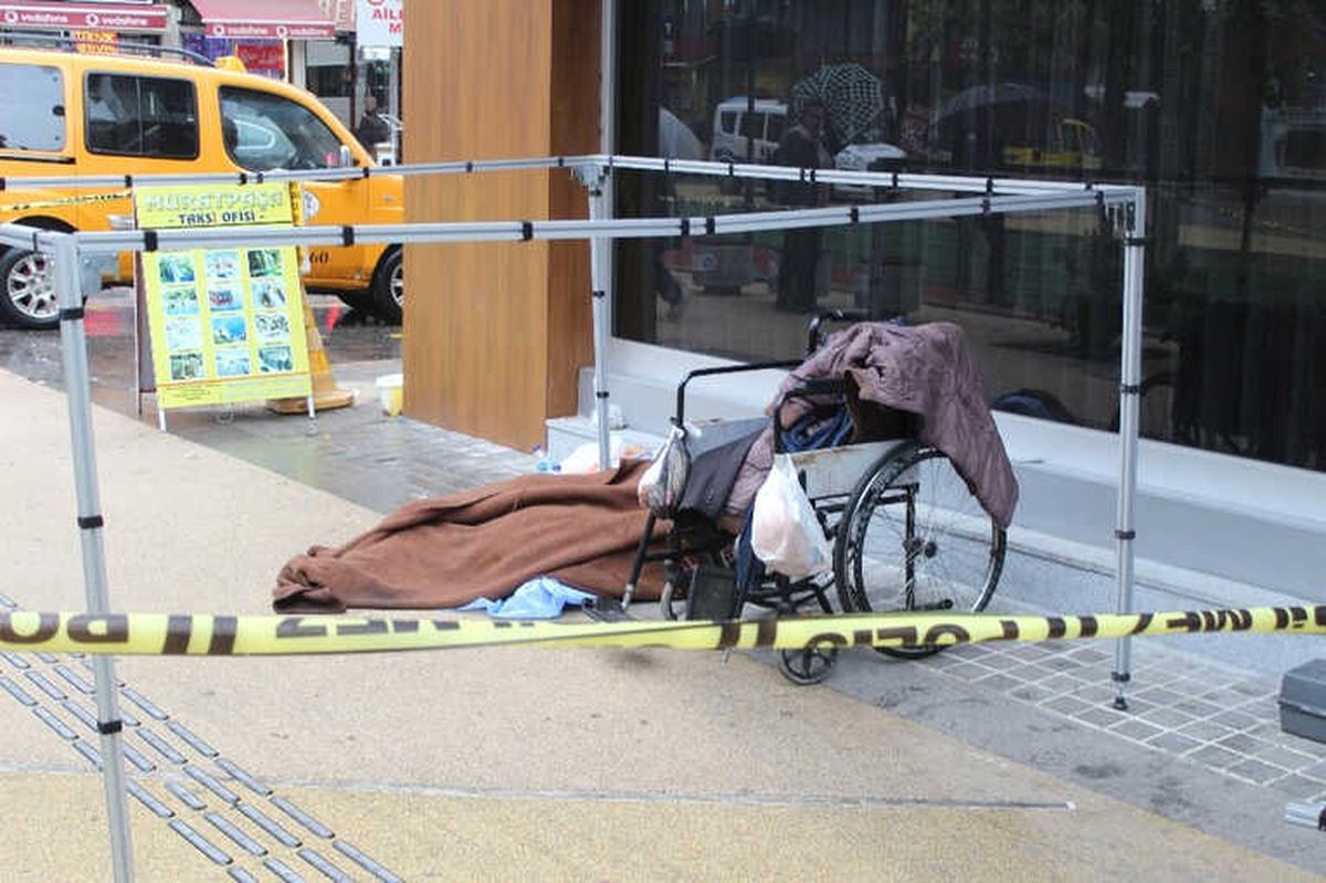 Dilendiği Tekerlekli Sandalyesinde Öldü