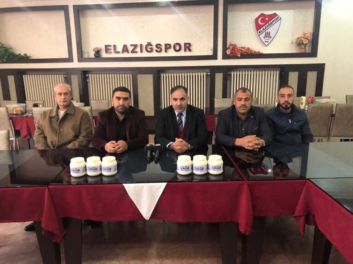 Elazığspor\'un Durumunu Anlatan Destek Peynir!