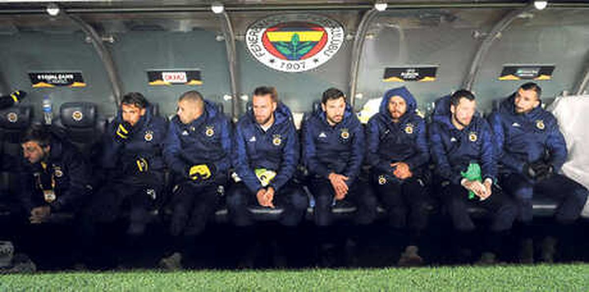 Fenerbahçe\'de Yedek Krizi