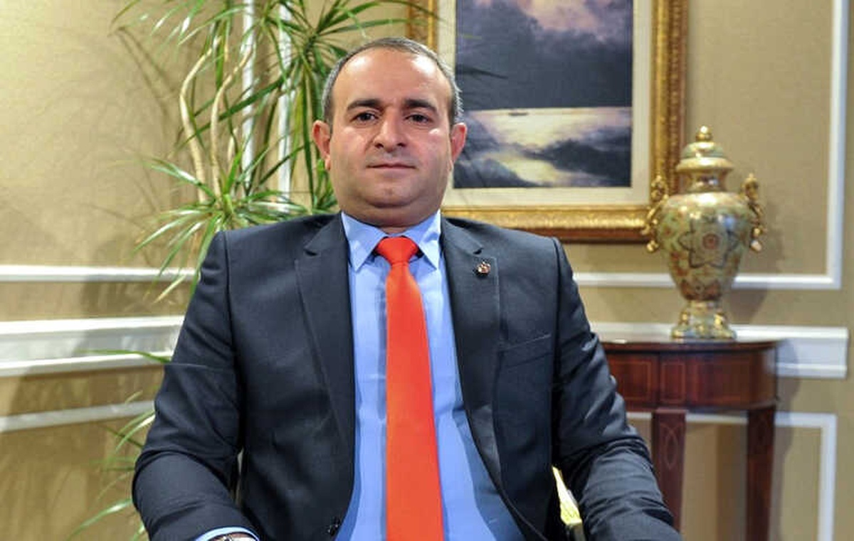 Gülmemmedov: "Rusya-Ukrayna Krizinin Görünmeyen Tarafı Doğalgaz"