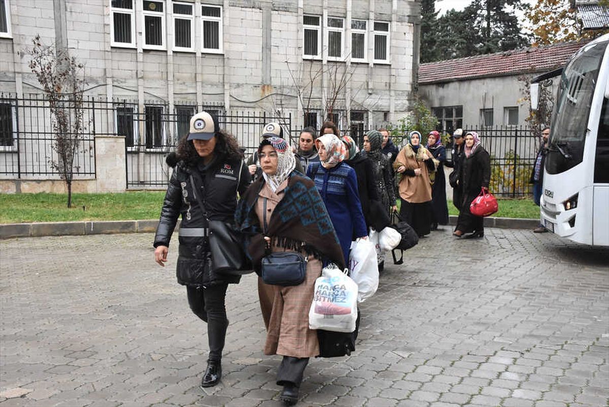 Güncelleme - Fetö\'nün "Polis Mahrem İmamları"Nın Eşlerine Yönelik Operasyon
