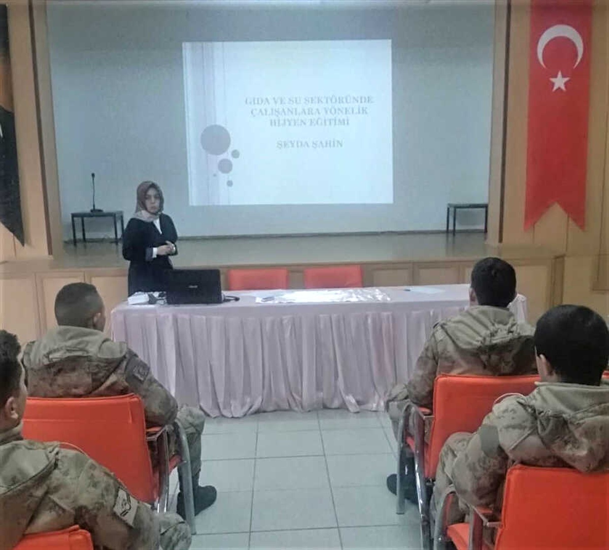 İlçe Jandarma Personeline Hijyen Eğitimi Verildi