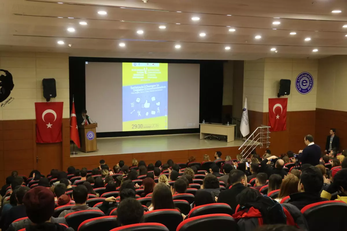 İletişimciler Ege Üniversitesi\'nde Buluştu