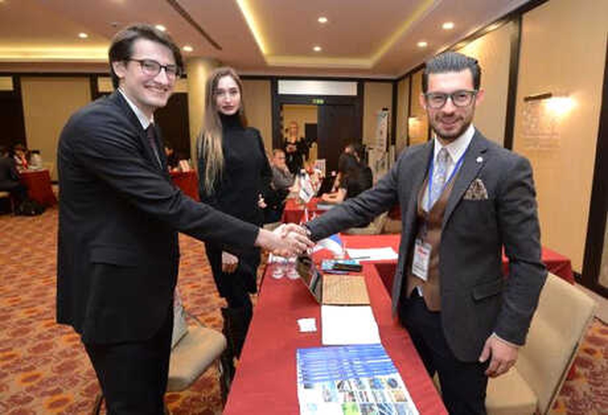 Kimya Ur-Ge Üyeleri, Rusya Pazarına Açılıyor