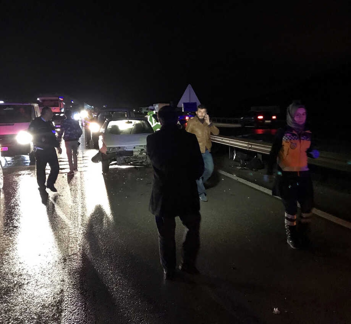 Kırıkkale\'de Zincirleme Trafik Kazası: 5 Yaralı