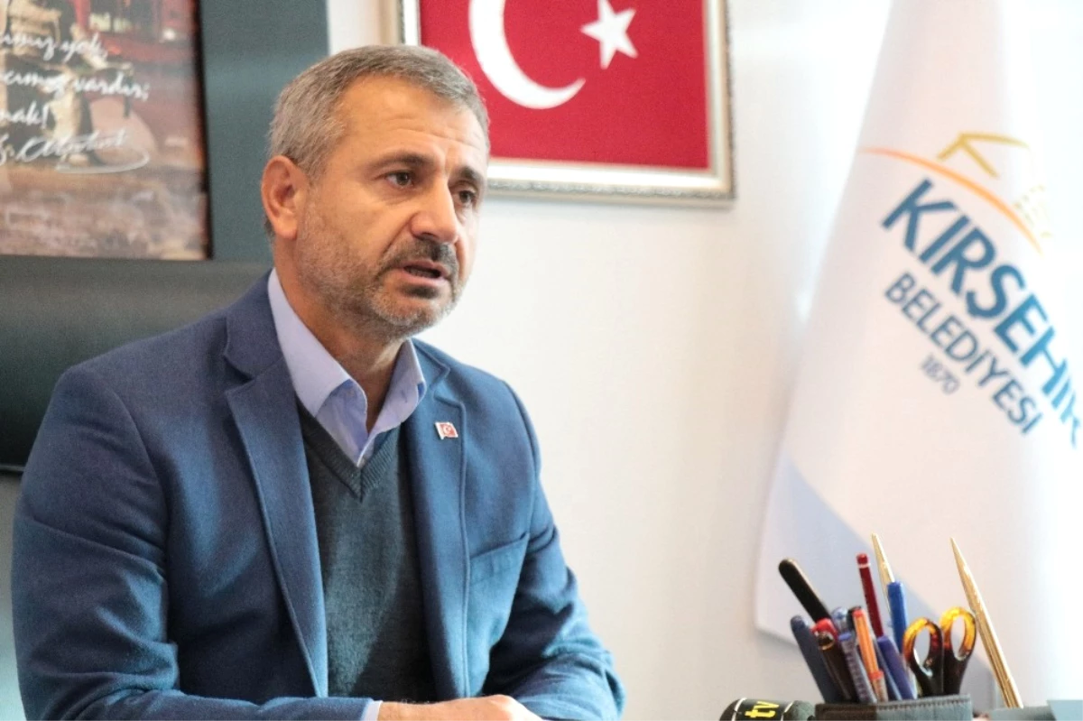 Kırşehir Belediye Başkan Yardımcısı Veli Şahin, Yeniden Meclis Üyesi Olmak İçin Görevini Bıraktı