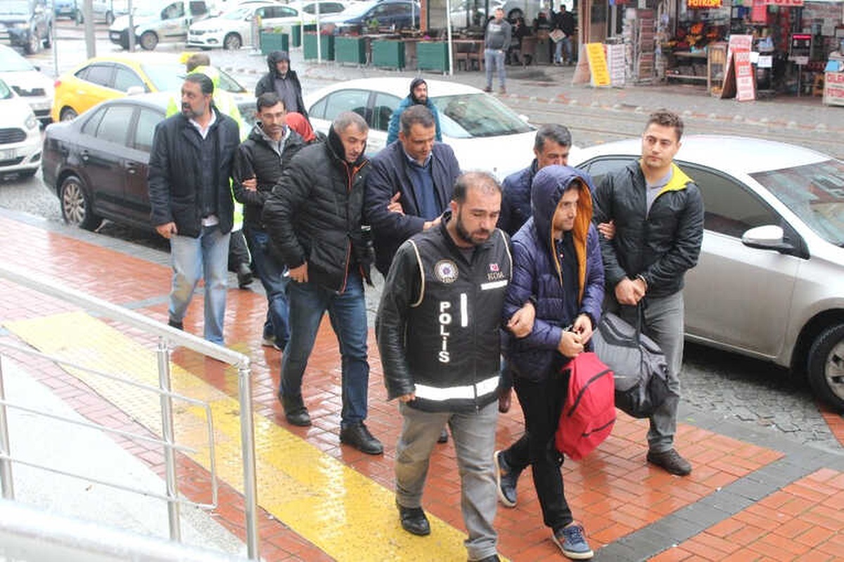 Kocaeli\'de 5 Fetö Şüphelisi Asker, Adliyeye Sevk Edildi