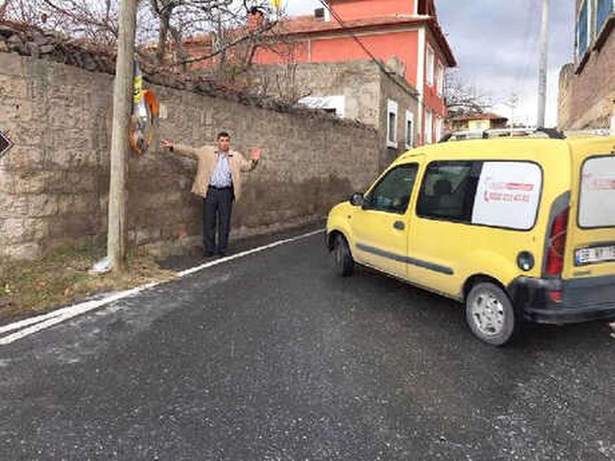 Muhtardan 9\'uncu Kez Değişen Trafik Aynası Tepkisi